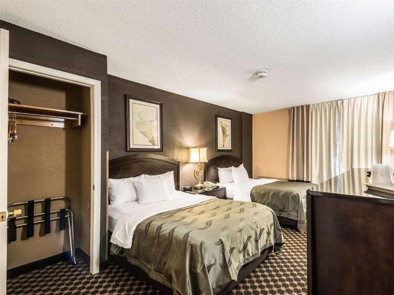 Quality Inn Ithaca - University Area Buitenkant foto
