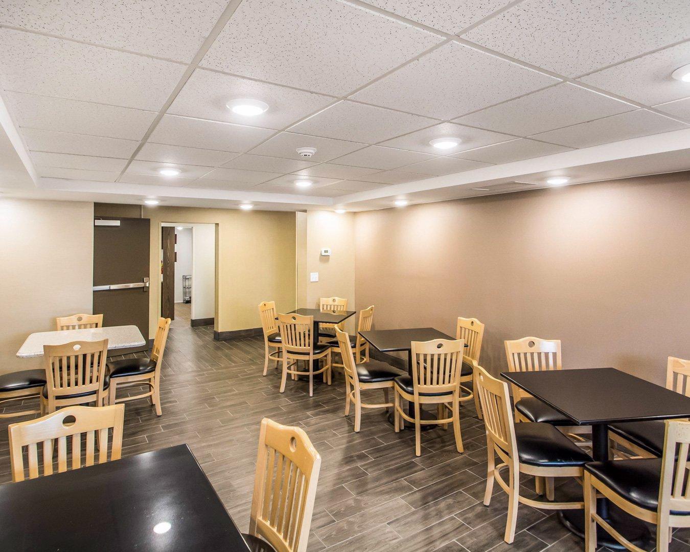 Quality Inn Ithaca - University Area Buitenkant foto