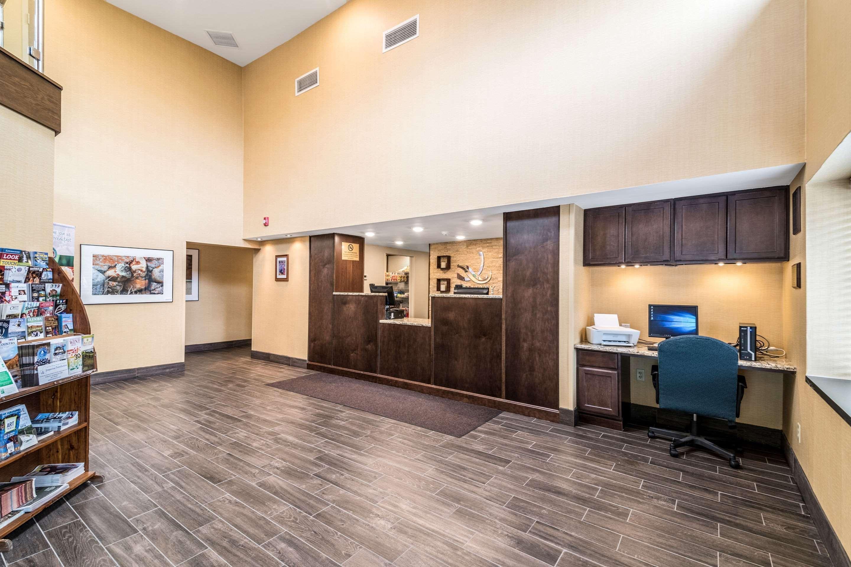 Quality Inn Ithaca - University Area Buitenkant foto