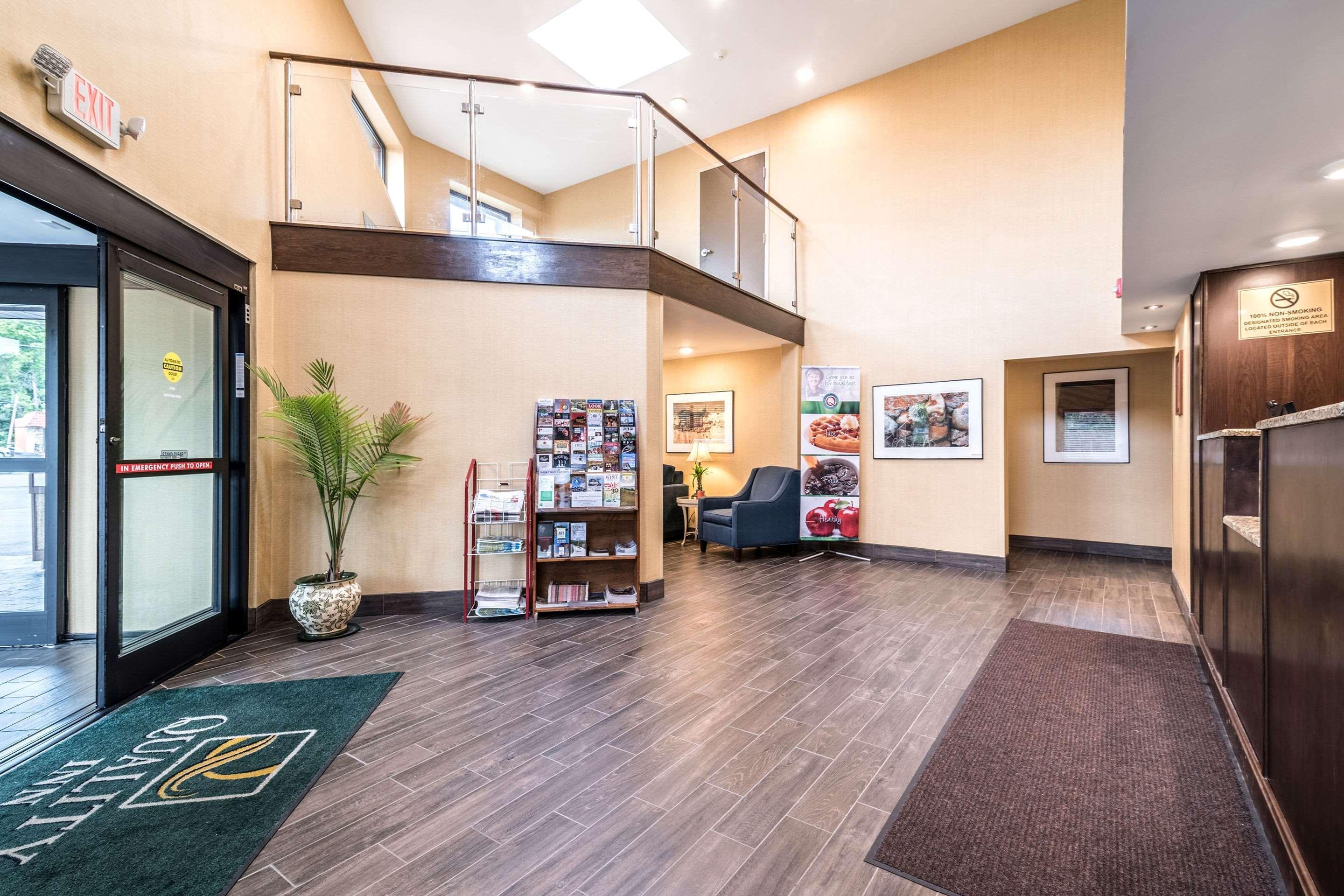 Quality Inn Ithaca - University Area Buitenkant foto