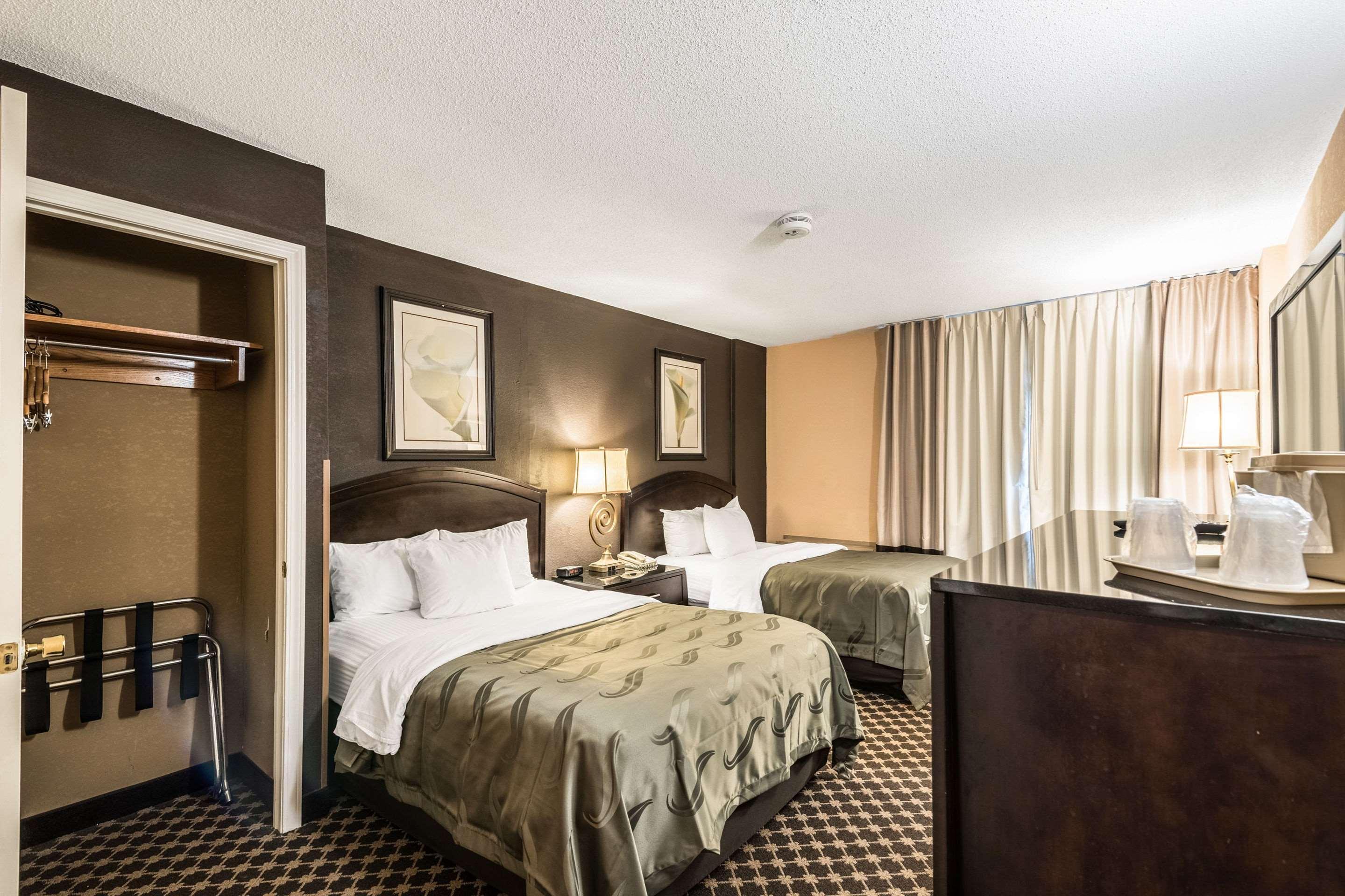 Quality Inn Ithaca - University Area Buitenkant foto