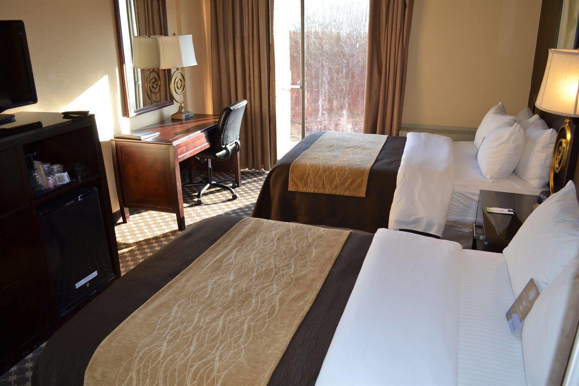 Quality Inn Ithaca - University Area Buitenkant foto